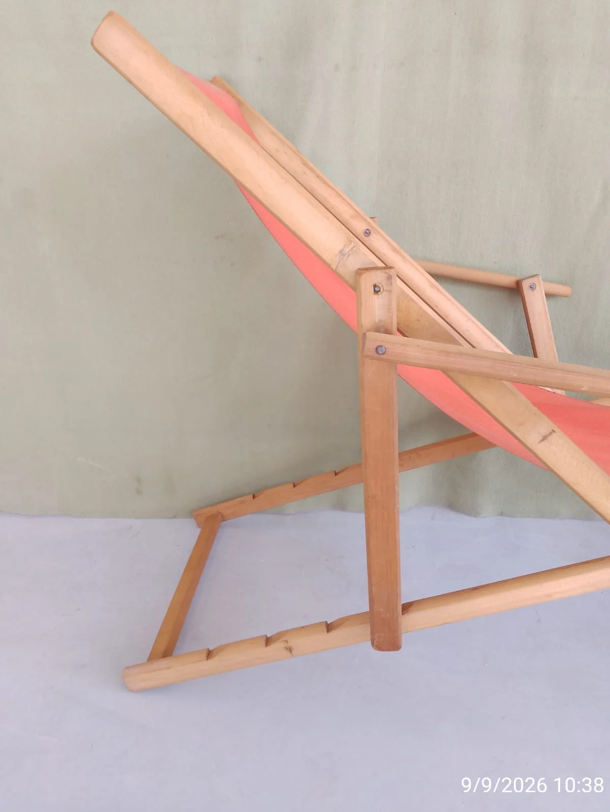 Reposera de madera y tela plegable roja — foto 7
