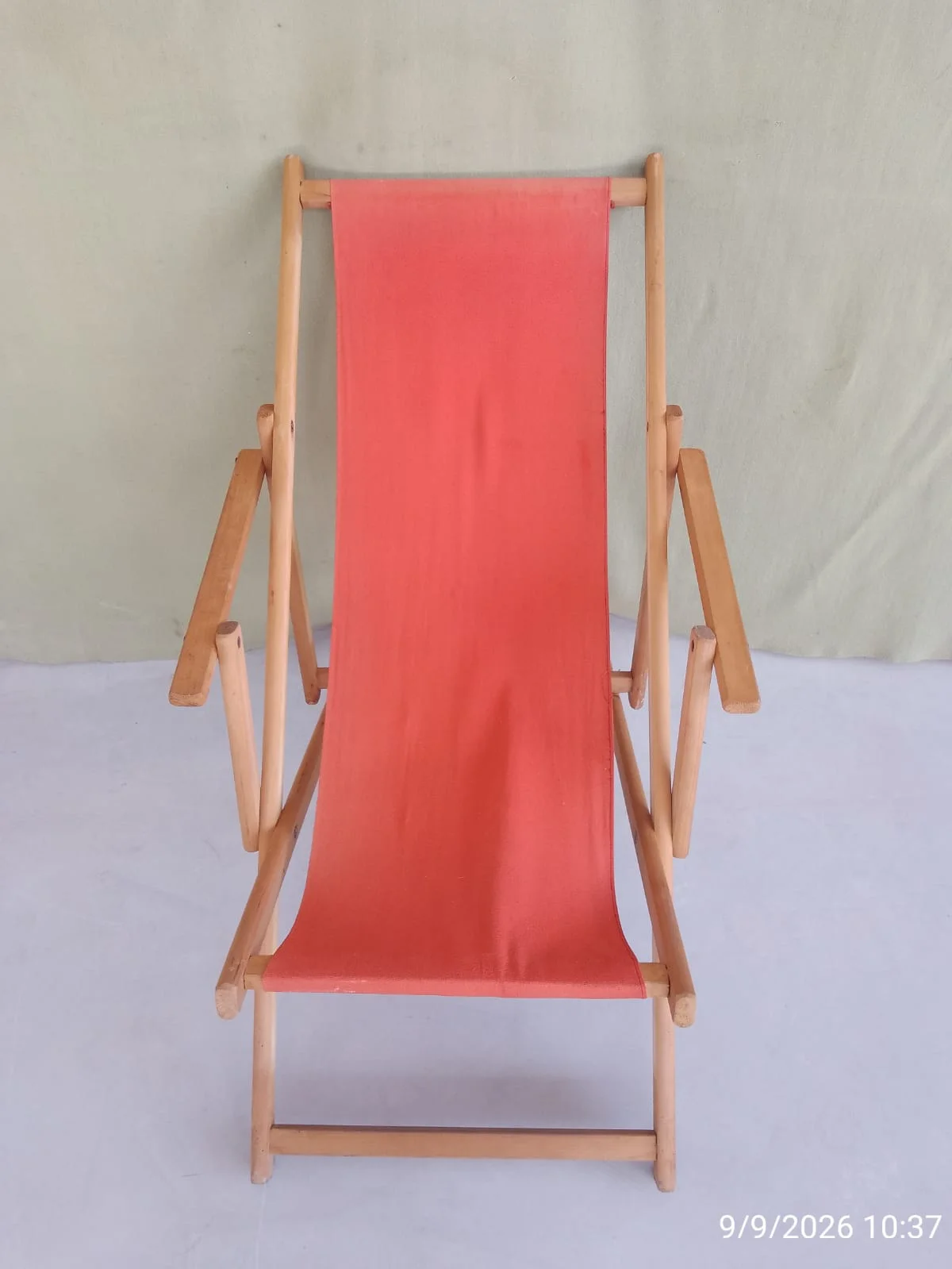 Reposera de madera y tela plegable roja — foto 6