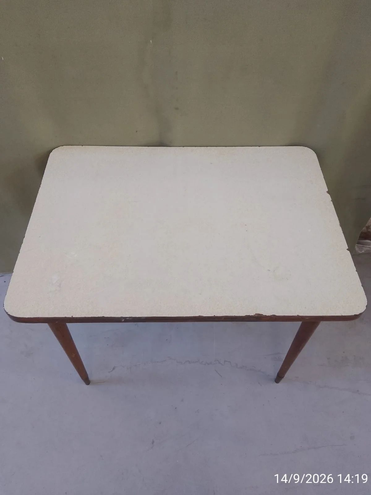 Mesa madera maciza con tapa enchapada — foto 6