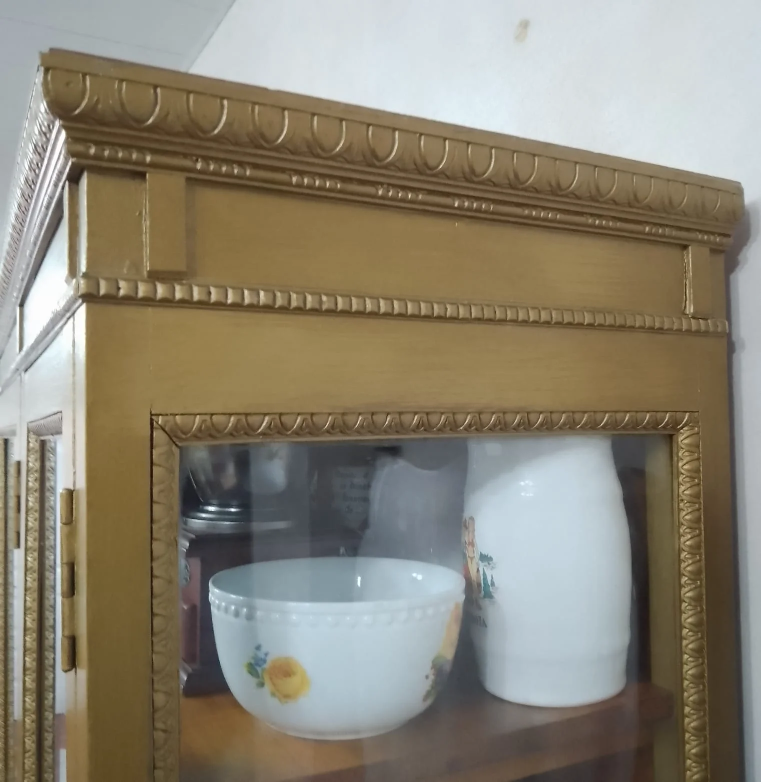 Vitrina Vajillero clásico con puertas de vidrio — foto 8